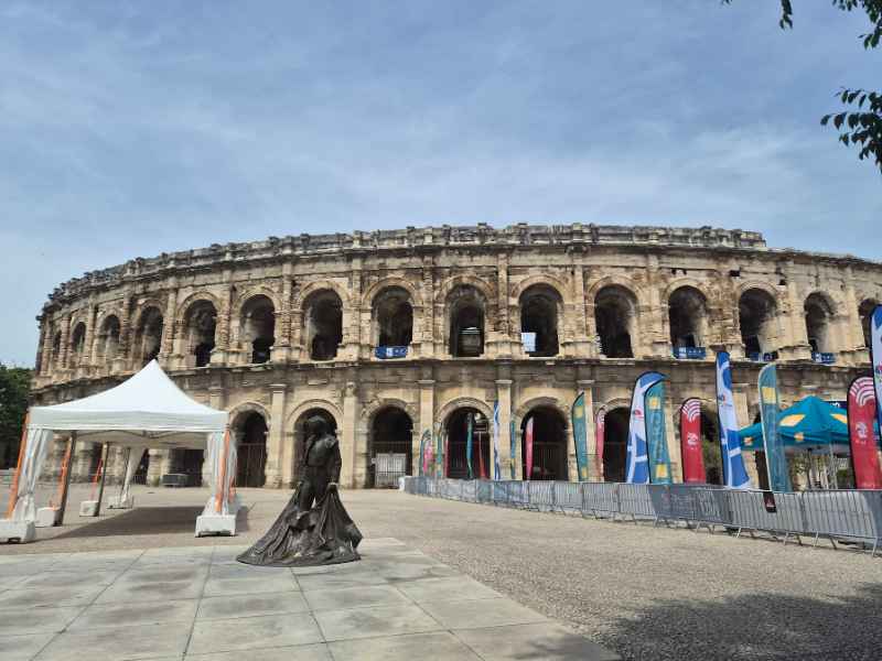 Nimes Amfiteatar u Nîmesu (Les Arènes de Nîmes)
