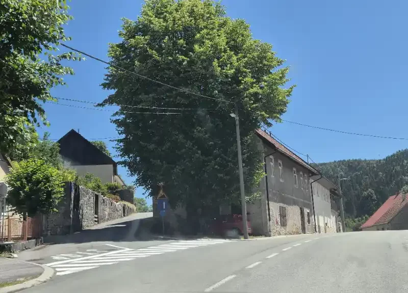 Ravna Gora skretanje prema Vrhu